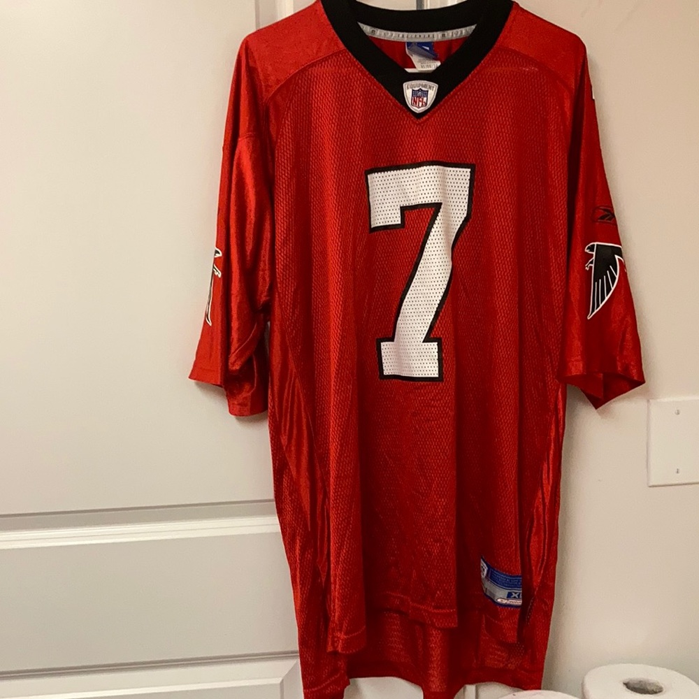 Vick Falcons jersey, excellent condition